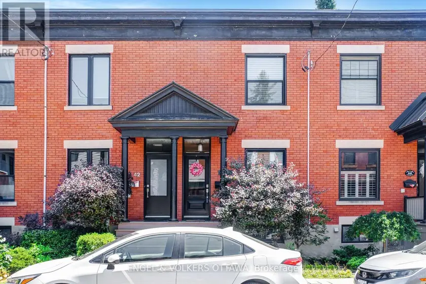 Townhouse at 44 NEWTON STREET, Ottawa