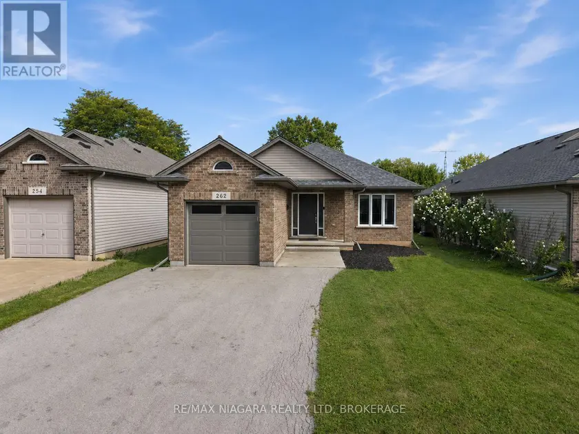 Detached at 262 DRAPER'S STREET, Welland