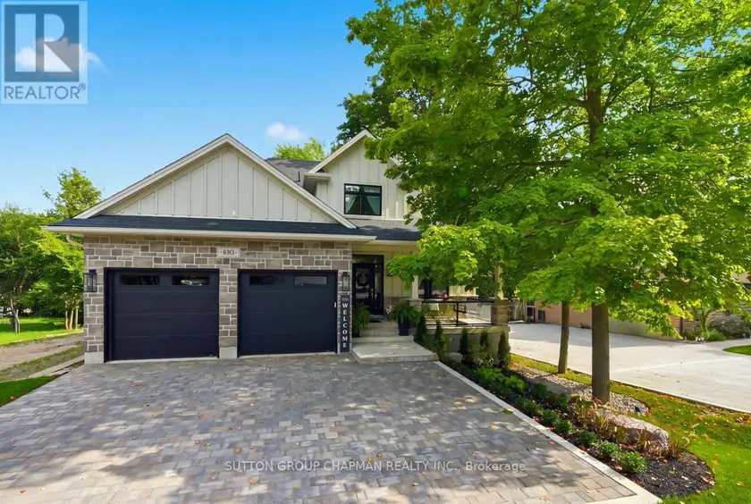 Detached at 830 RIVERSIDE DRIVE, London North