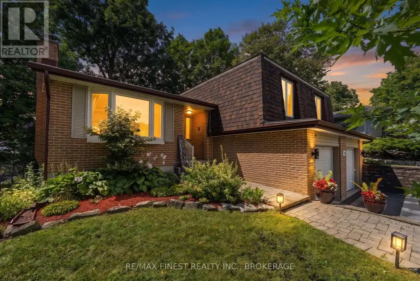 Detached at 907 PEMBRIDGE CRESCENT, Kingston