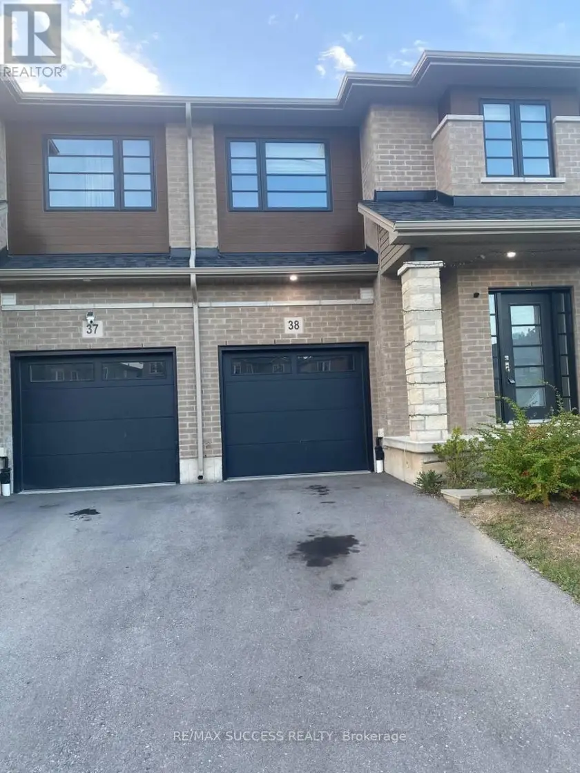 Townhouse at 38 - 520 GREY STREET, Brantford