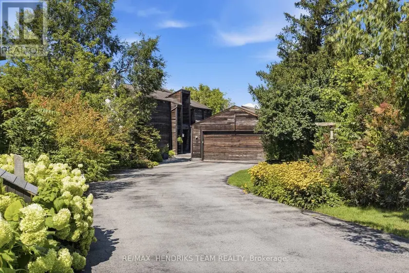 Detached at 10 VERGORDA CIRCLE, St. Catharines