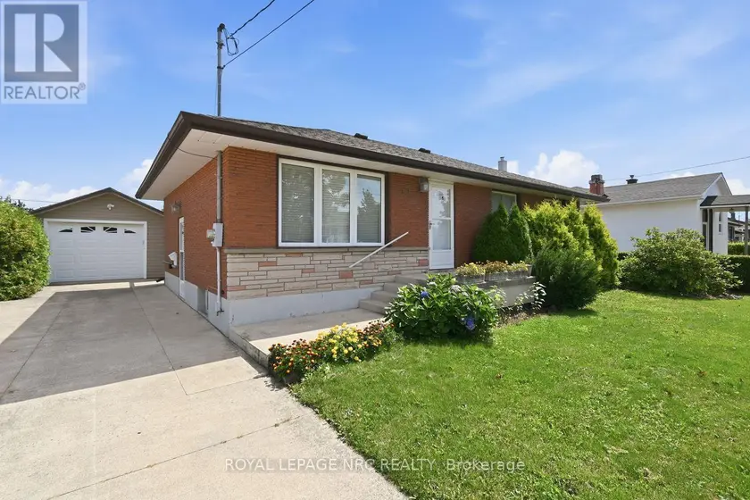 Detached at 131 JOYCE AVENUE, Welland