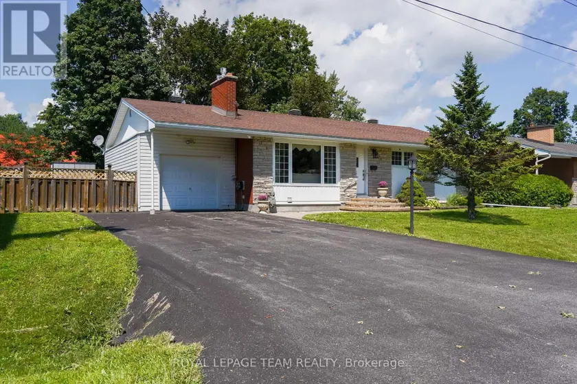 Detached at 29 EPWORTH AVENUE, Ottawa