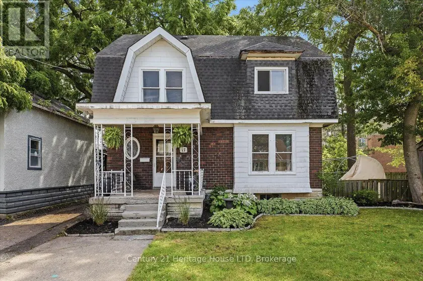 Detached at 17 ELIZABETH STREET E, Welland