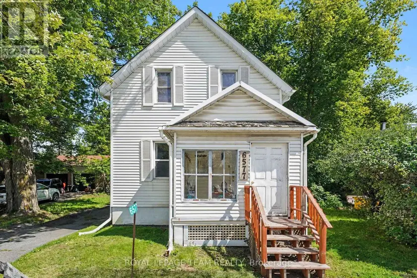 Detached at 6577 FOURTH LINE ROAD, Ottawa