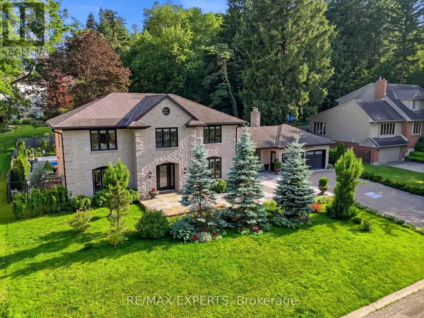 Detached at 28 STONEGATE DRIVE, Hamilton