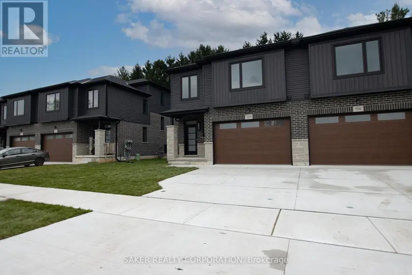 Townhouse at 575 REGENT STREET, Strathroy-Caradoc