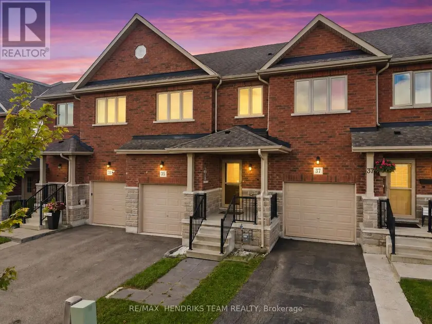 Townhouse at 35 SUNSET WAY, Thorold