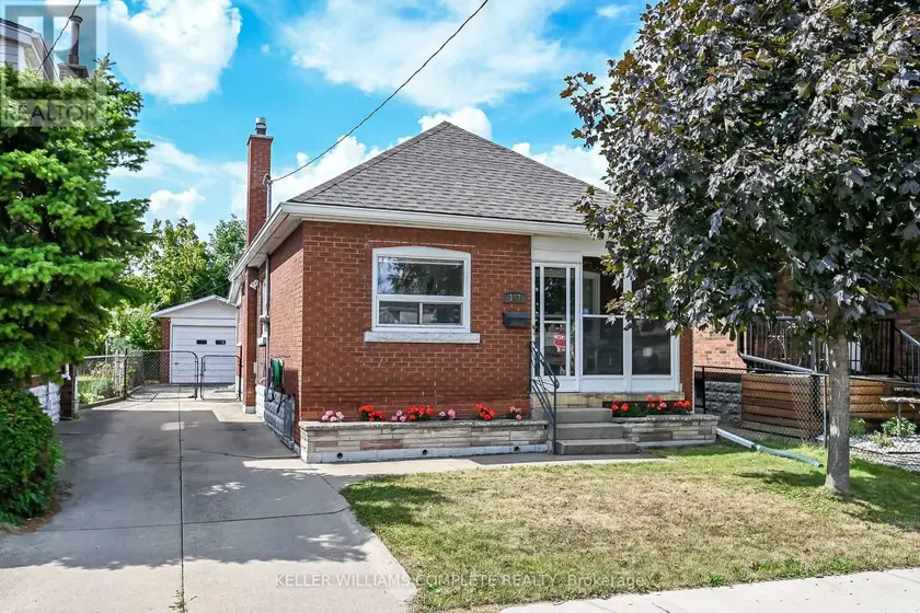 Detached at 197 FAIRFIELD AVENUE, Hamilton