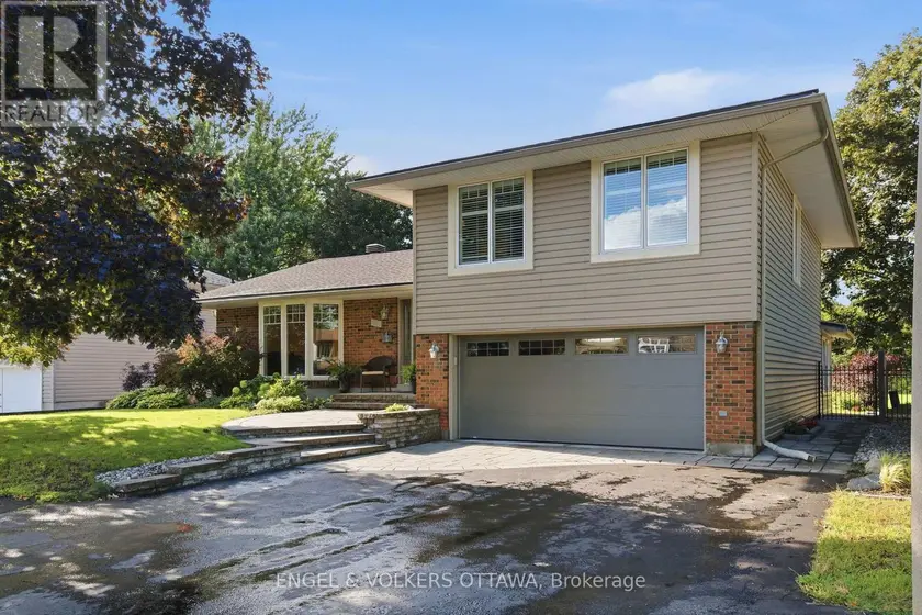 Detached at 885 PLANTE DRIVE, Ottawa