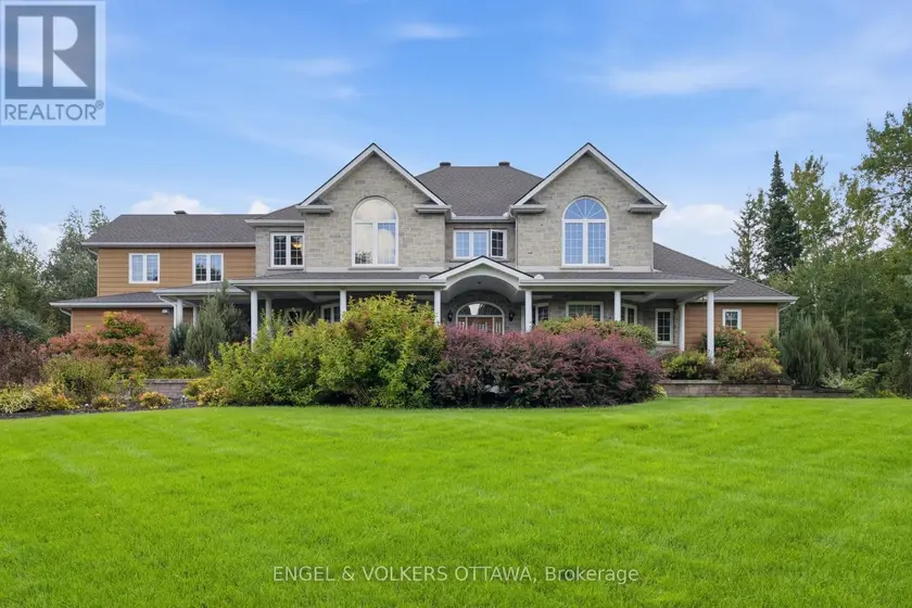 Detached at 6622 BLOSSOM TRAIL DRIVE, Ottawa