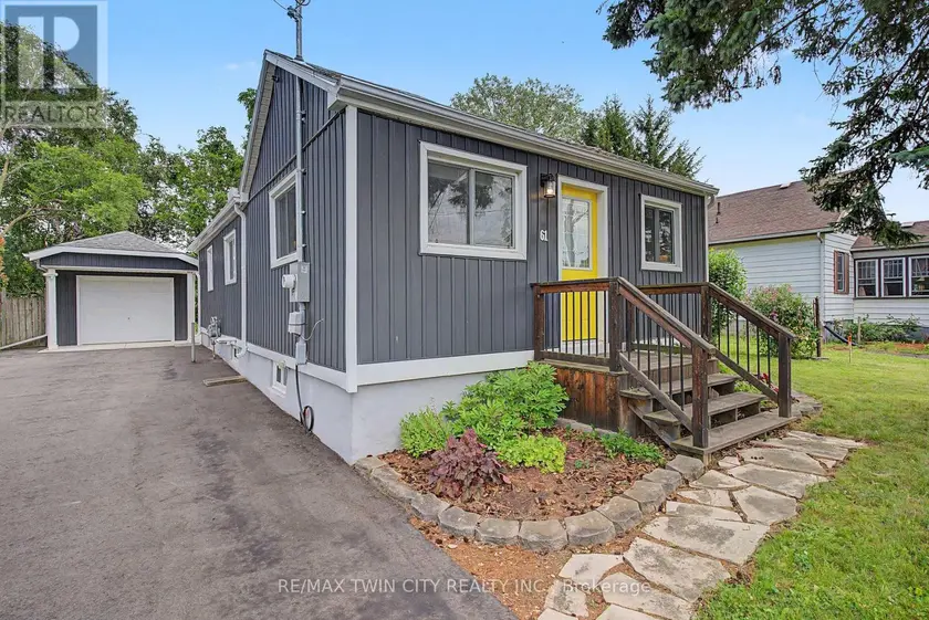 Detached at 61 MAUD STREET, Woodstock