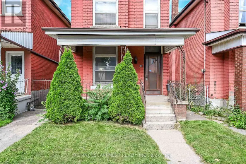 Detached at 15 KINRADE AVENUE, Hamilton