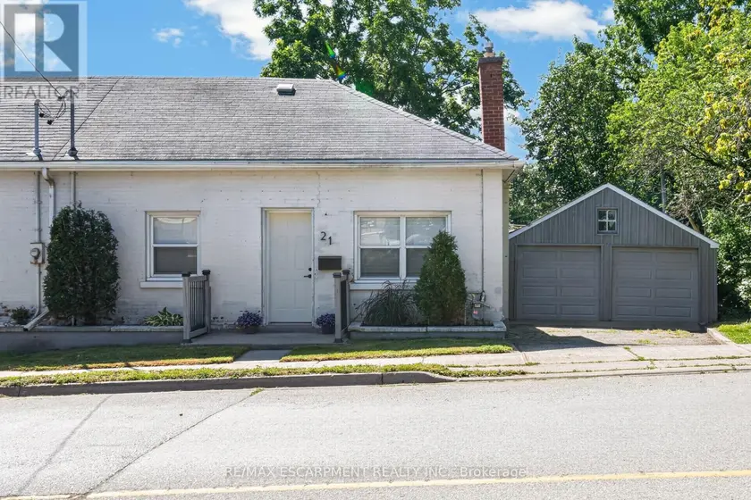 Semi-Detached/Link at 21 CEDAR STREET, Cambridge