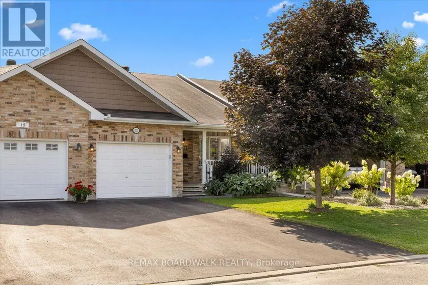 Townhouse at 13 ALLAN BOND COURT, Arnprior