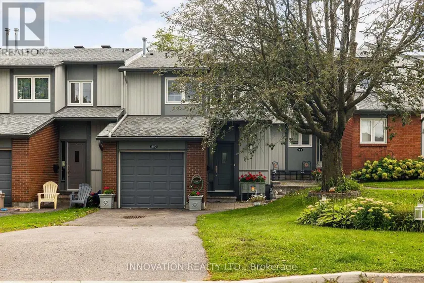 Townhouse at C - 18 BENLEA DRIVE, Ottawa