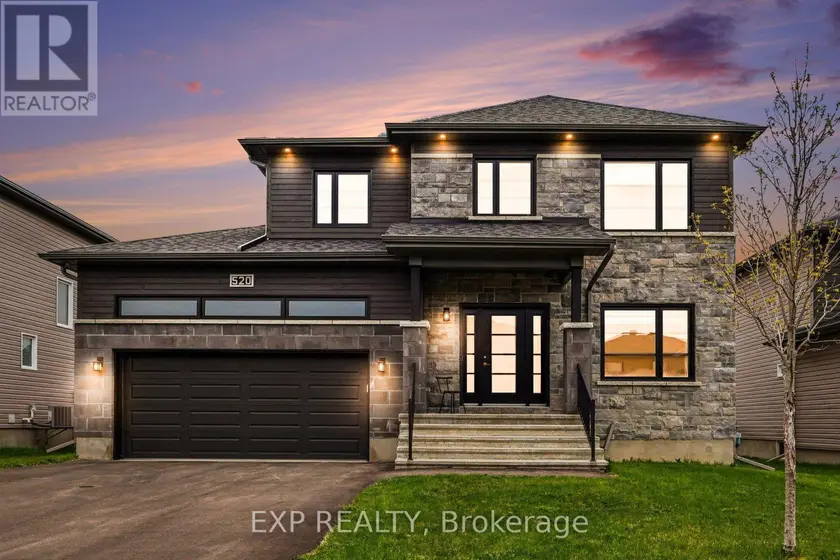 Detached at 520 LUCENT STREET, Russell