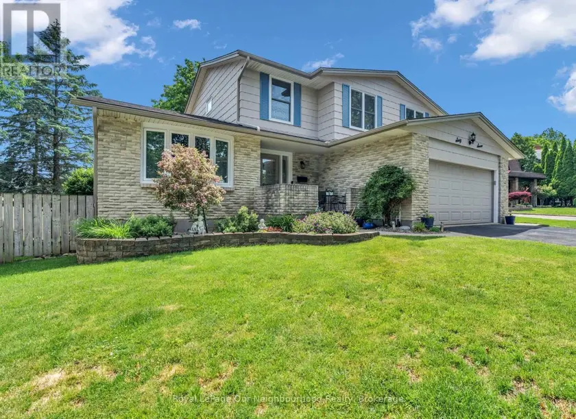 Detached at 67 BARTLETT CRESCENT, London South