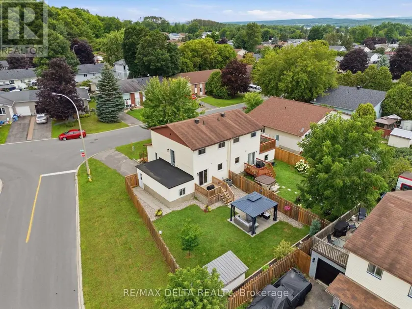 Semi-Detached/Link at 991 DIANNE STREET, Clarence-Rockland