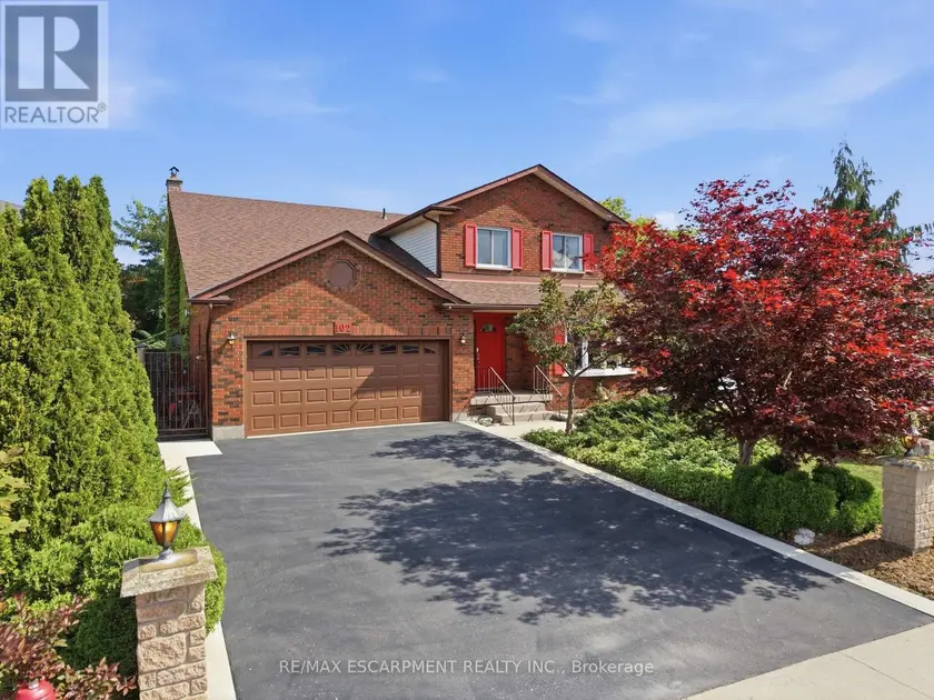 Detached at 102 TRENHOLME CRESCENT, Hamilton