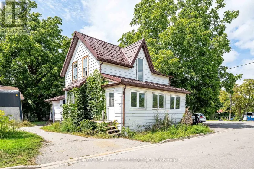 Detached at 2 WEST PEARL STREET, St. Thomas