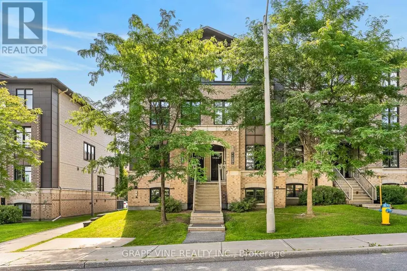 Townhouse at UNIT A - 1124 KLONDIKE ROAD, Ottawa