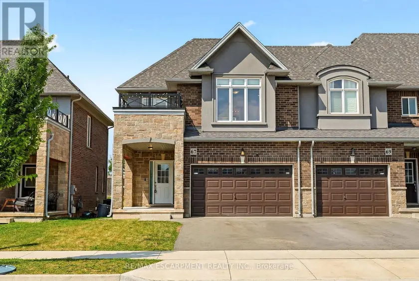 Townhouse at 67 PINOT CRESCENT, Hamilton