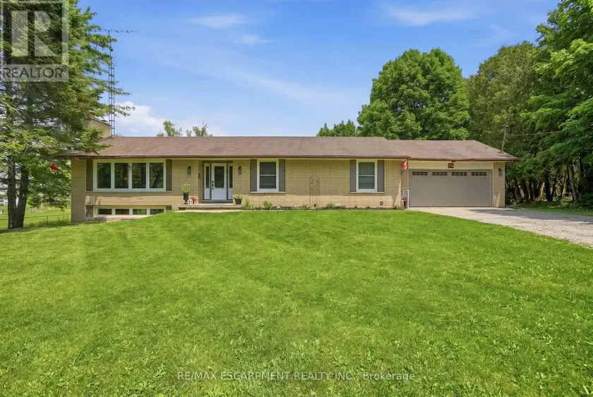 Detached at 318 FREELTON ROAD, Hamilton