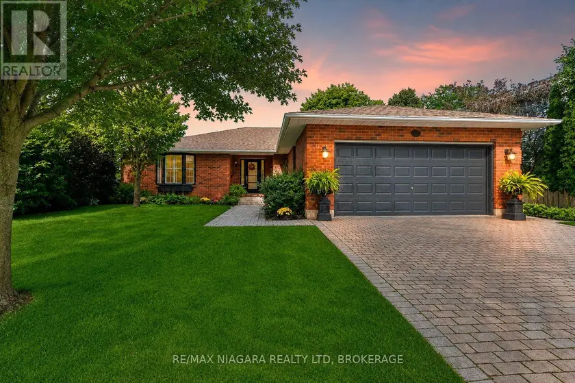 Detached at 54 THE PROMENADE, Niagara-on-the-Lake