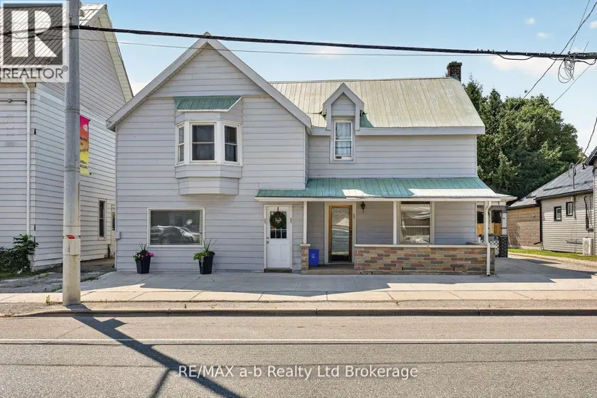Multiplex at 133 DUNDAS STREET W, Zorra