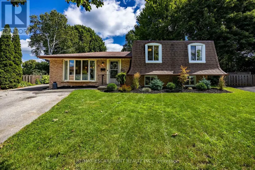 Detached at 9 NORMANDY CIRCLE, Norfolk