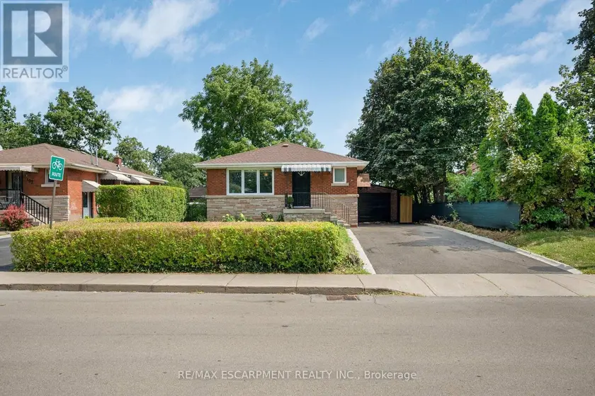Detached at 201 TERRACE DRIVE, Hamilton