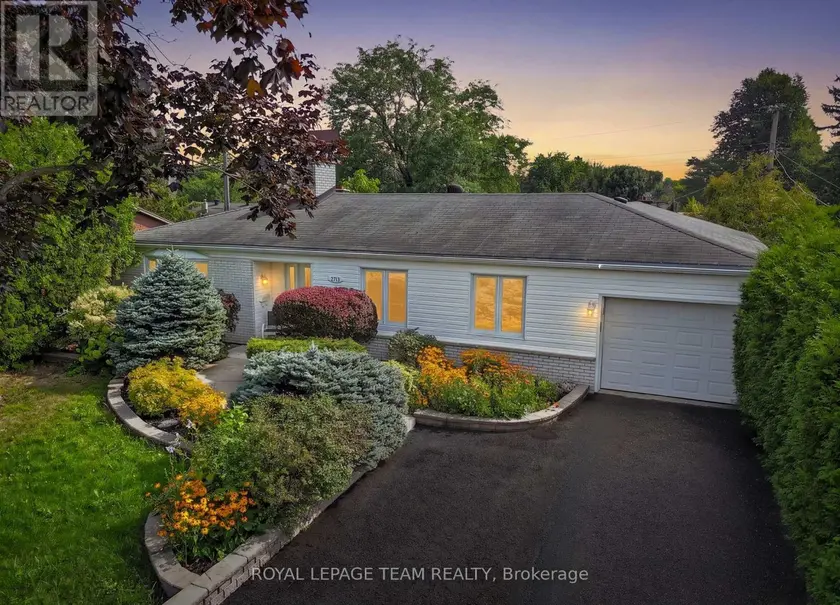 Detached at 2713 DUPONT STREET, Ottawa