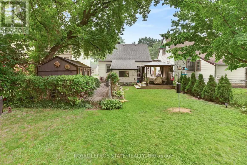 Detached at 268 GREY STREET, Brantford