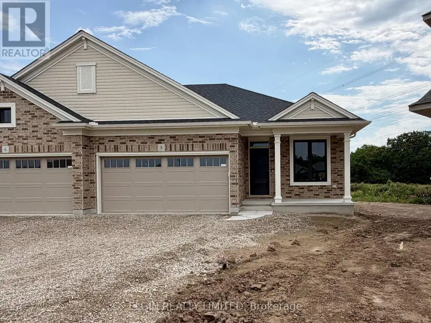 Semi-Detached/Link at 8 THOMAS COURT, Central Elgin
