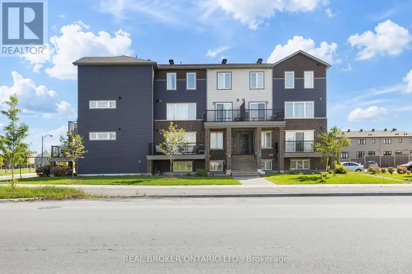 Townhouse at 2 - 1213 CHAPMAN MILLS DRIVE, Ottawa