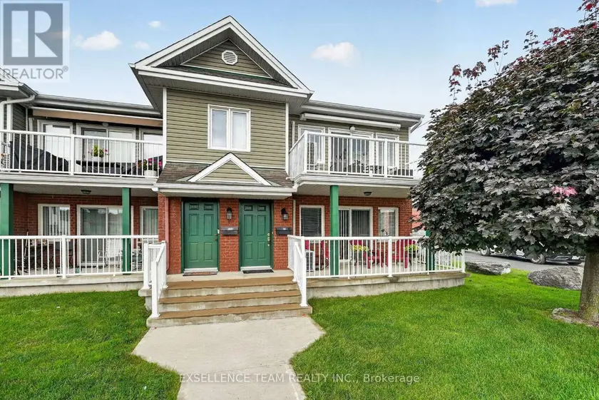 Townhouse at 1 - 11 FIRST STREET W, Cornwall