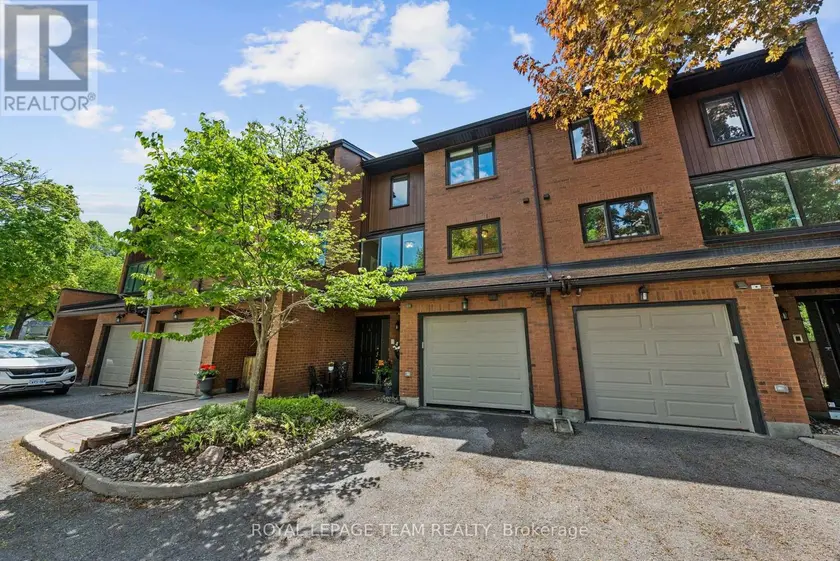 Townhouse at 6 - 625 RICHMOND ROAD, Ottawa