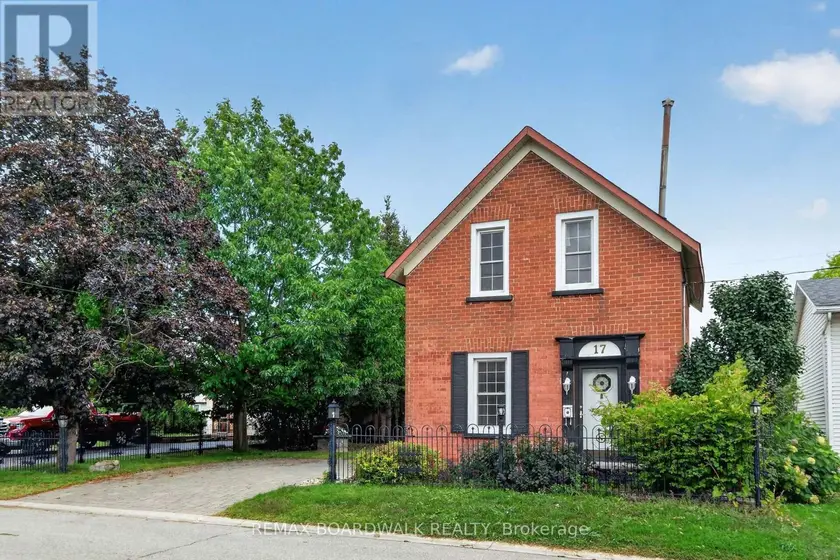 Detached at 17 FRANCIS STREET, Carleton Place