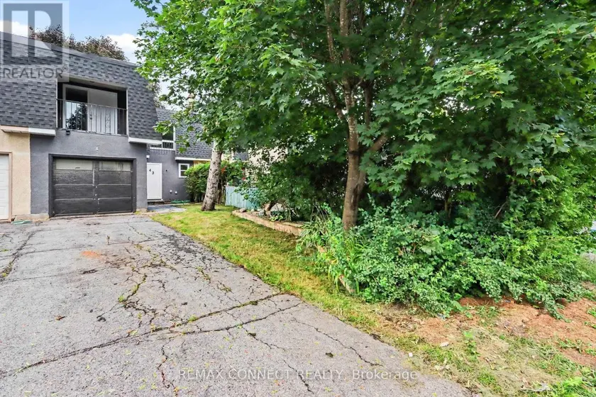 Townhouse at 43 TYBALT CRESCENT, Ottawa