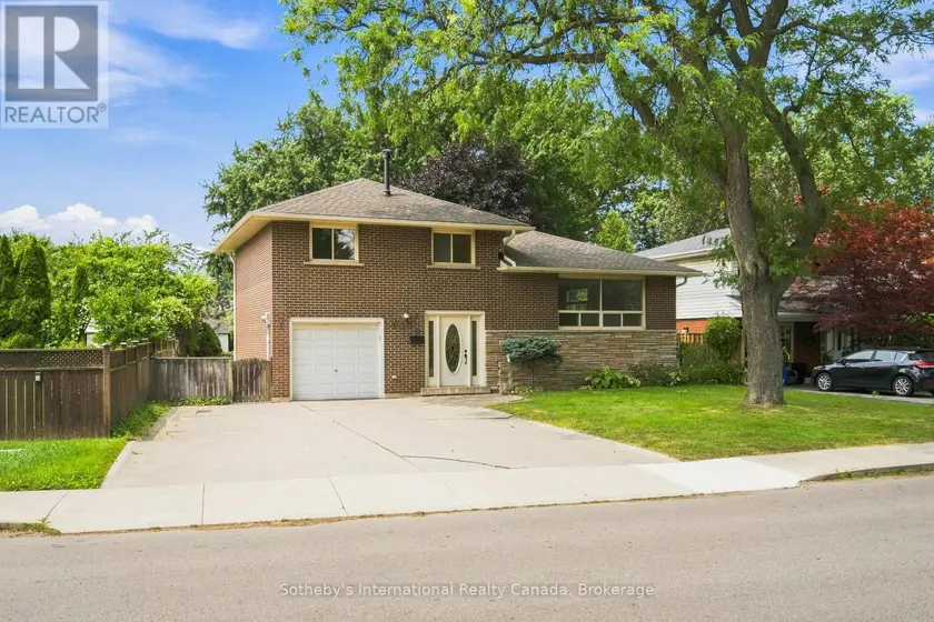 Detached at 7 DELMAR DRIVE, Hamilton