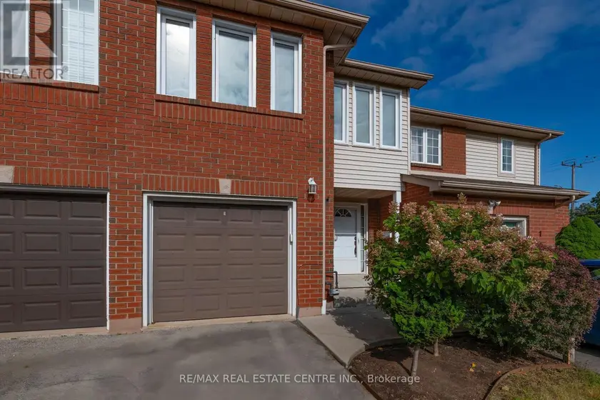 Townhouse at 2 WALKER COURT, Grimsby