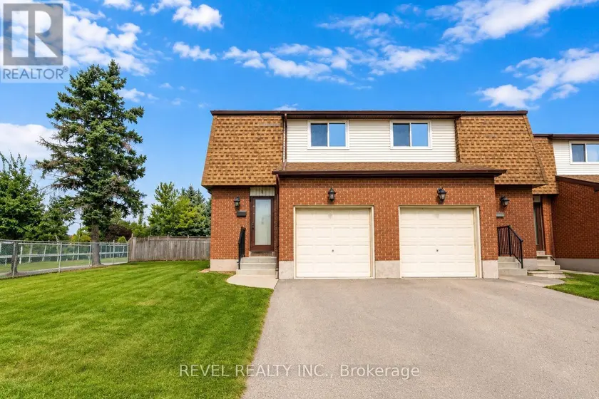 Townhouse at 1 - 899 STONE CHURCH ROAD E, Hamilton