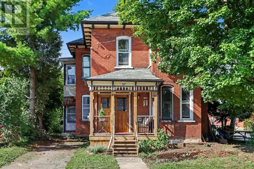 Detached at 37 SMITHS FALLS AVENUE, Smiths Falls