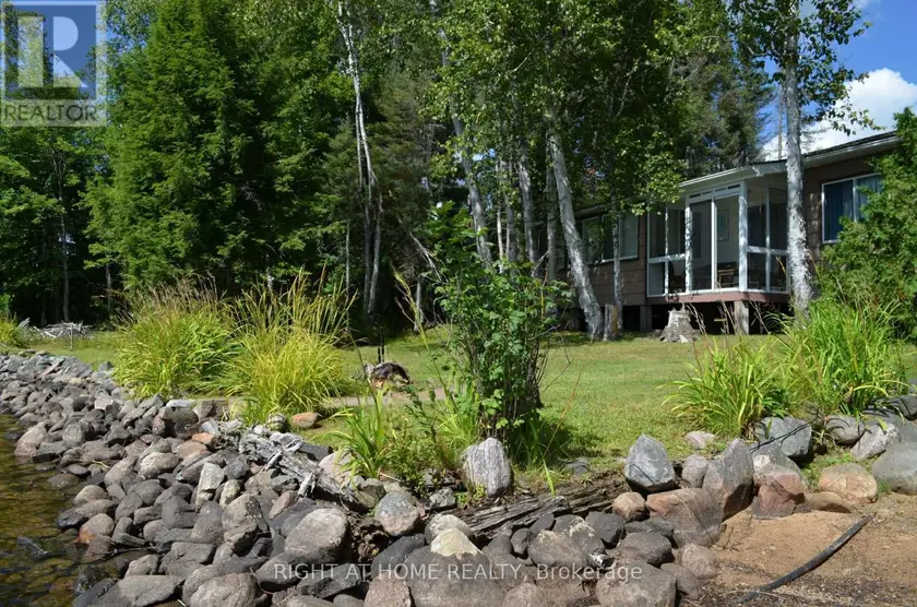 Detached at 37 WILLARDS LANE, South River