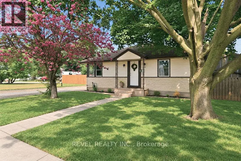 Detached at 27 FRANK STREET, Brantford