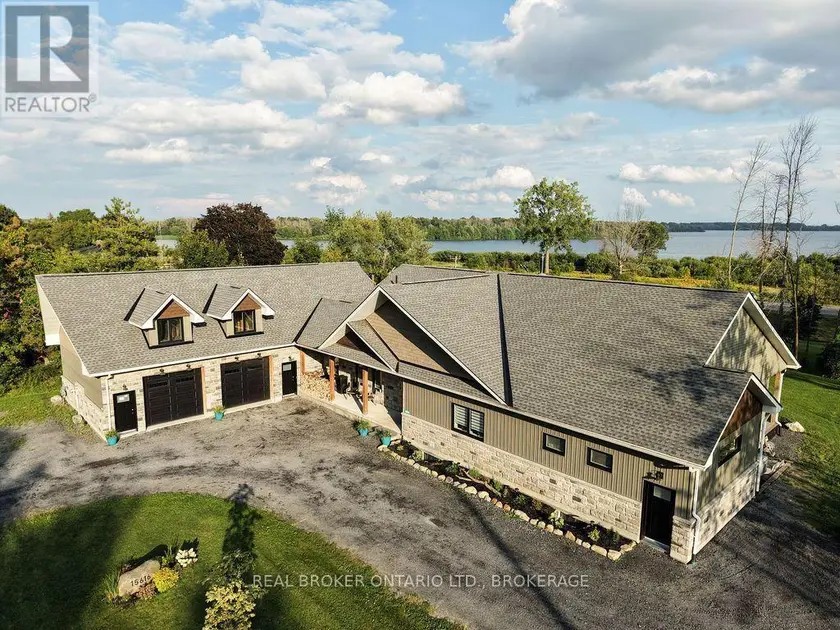 Detached at 15616 MANNING ROAD, South Stormont