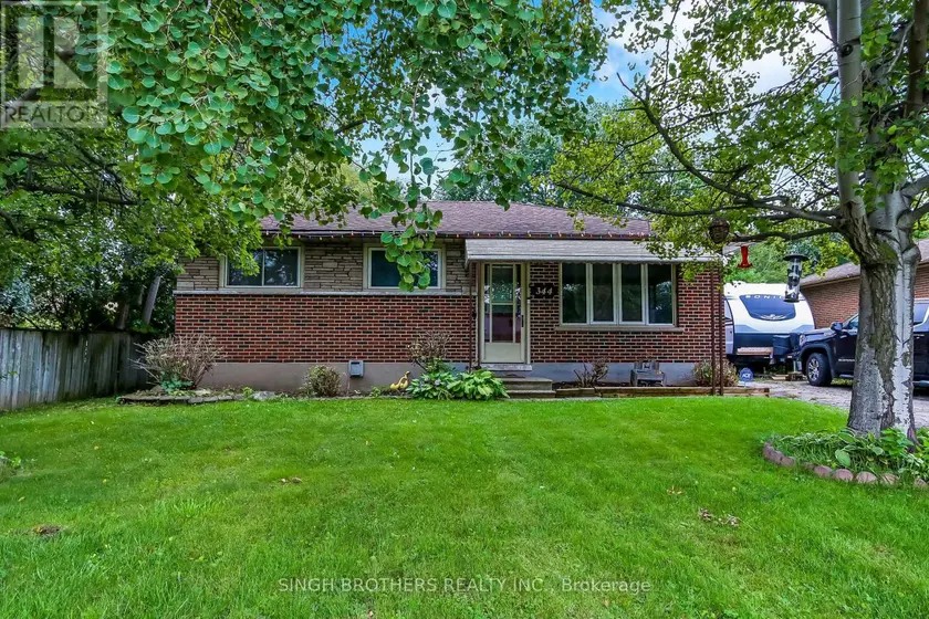 Detached at 344 SPRINGBANK AVENUE N, Woodstock