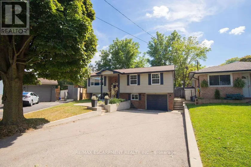 Detached at 57 VALERY COURT, Hamilton